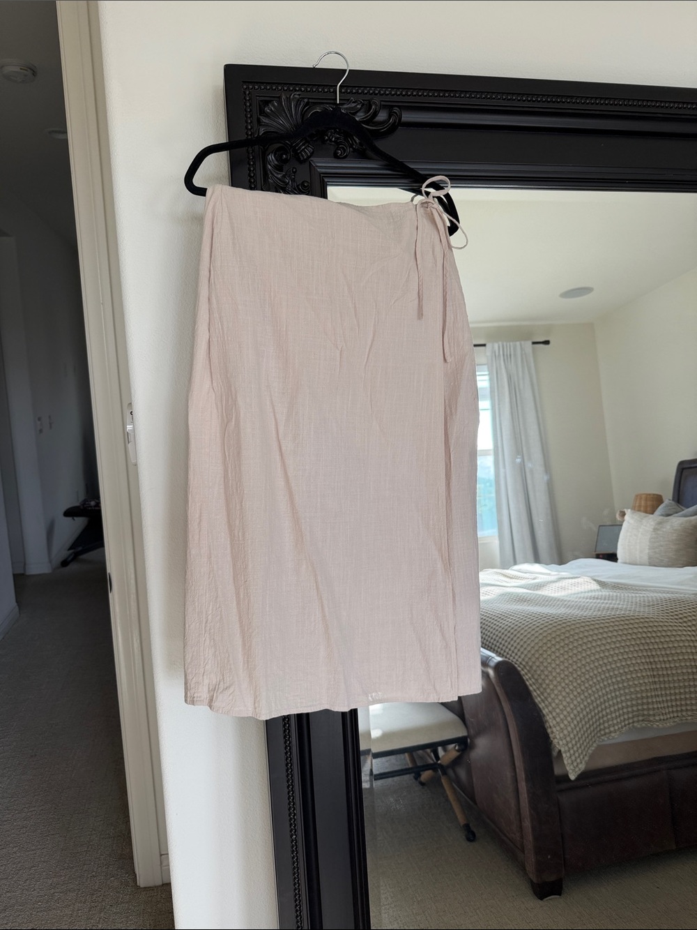 Lulu's Beige Midi Skirt M Medium